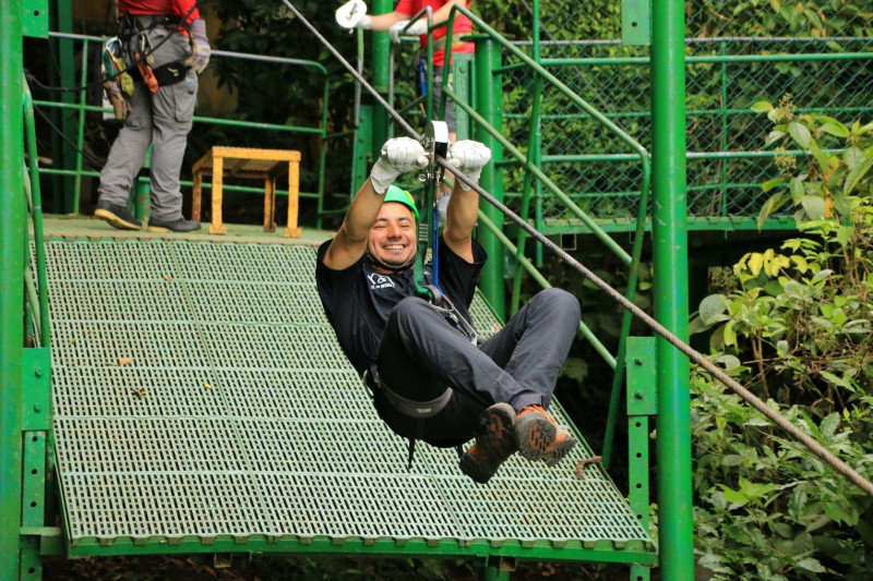 Day 4: Adapted hanging bridges tour + Accessible ziplining thumbnail