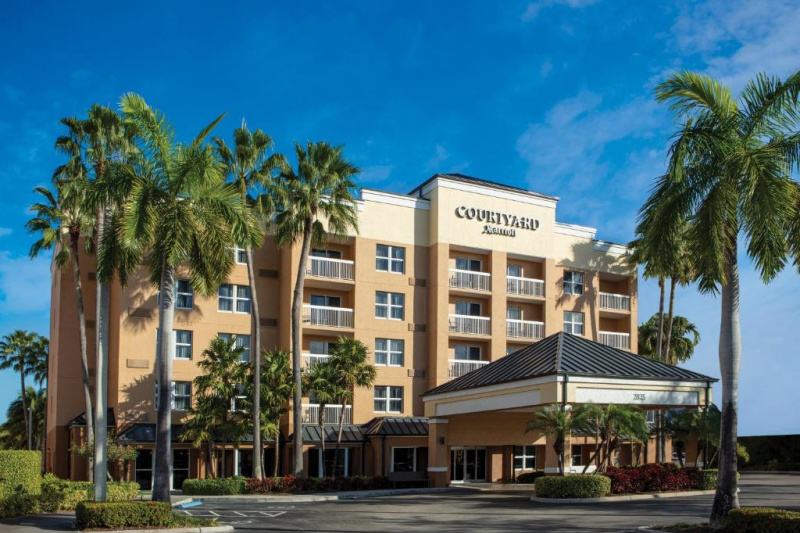 The Courtyard Miami Aventura Mall hotel