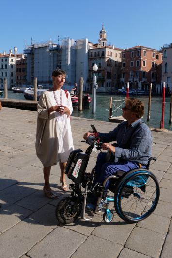 Exploring Venice on a wheelchair