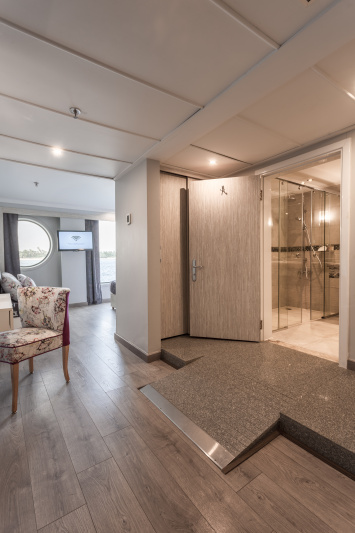 Wheelchair accessible cabin for the Nile Cruise