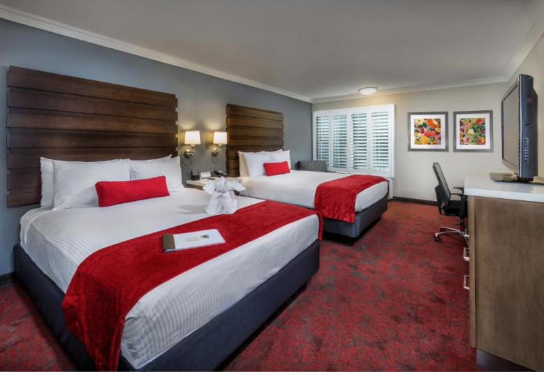 Standard Disney World experience - 3 nights /4 days (Disney hotel + tickets + park transfers)