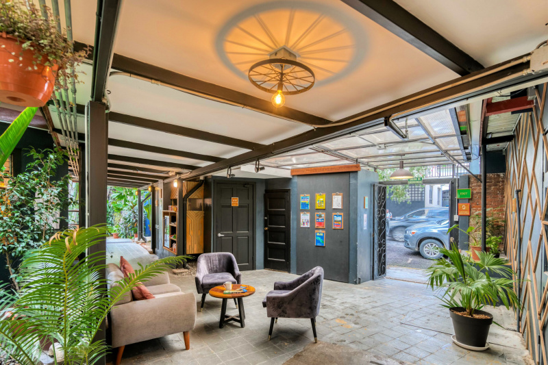 Lobby and lounge area with step free exit