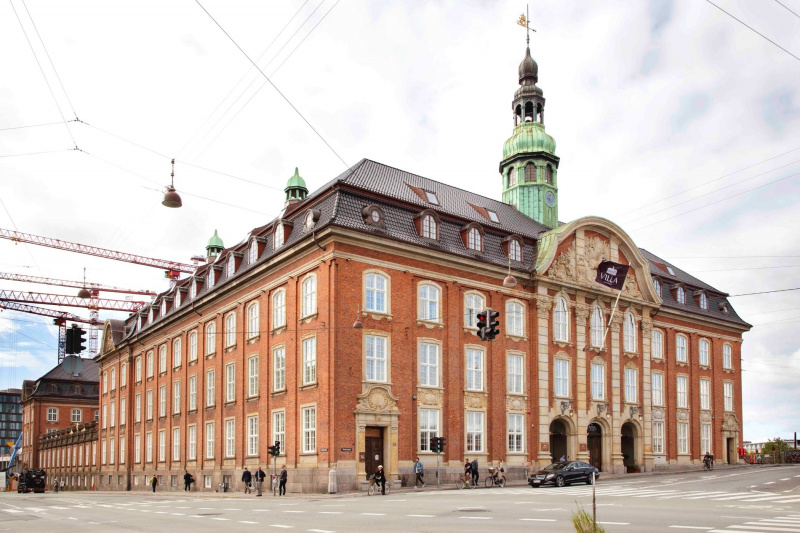 Street view of the Villa Copenhagen exterior