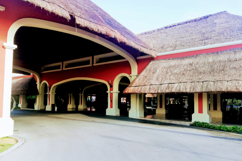 Barceló Maya Grand Entrance