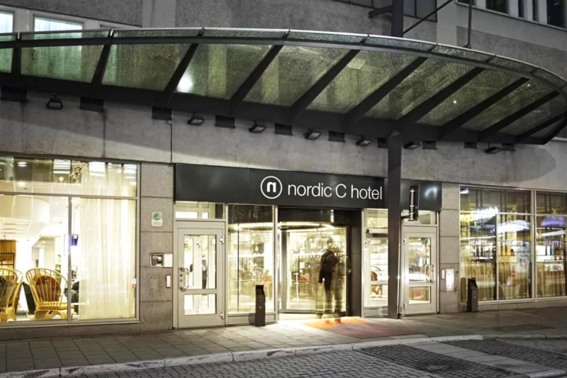 Hotel C Stockholm entrance with step free pathway, automatic doors, and direct street access
