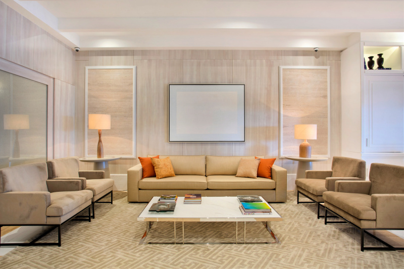 Lobby and lounge area