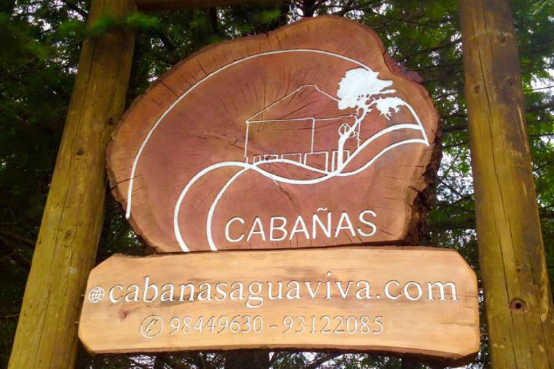 Cabañas Agua Viva Sign
