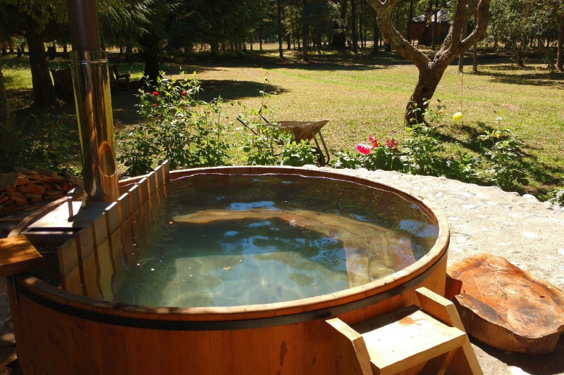 Hot tub