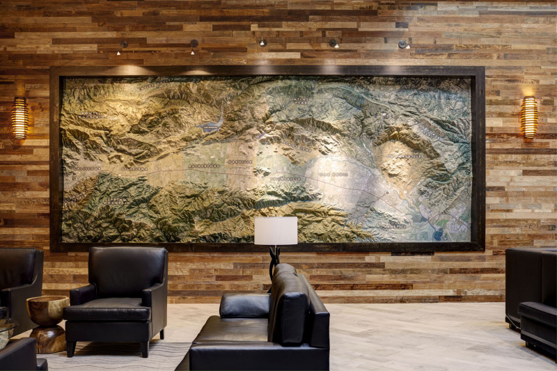 Lounge space and regional map