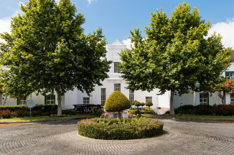 City Lodge Hotel GrandWest entrance with cobblestone drive way