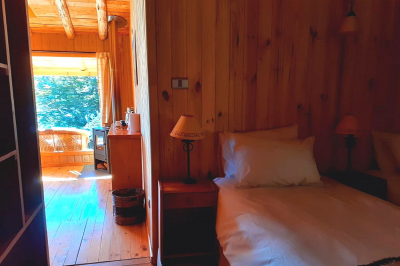 A guest room