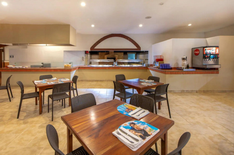 La Pizzeria restaurant