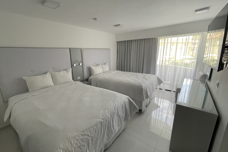 Accessible queen room