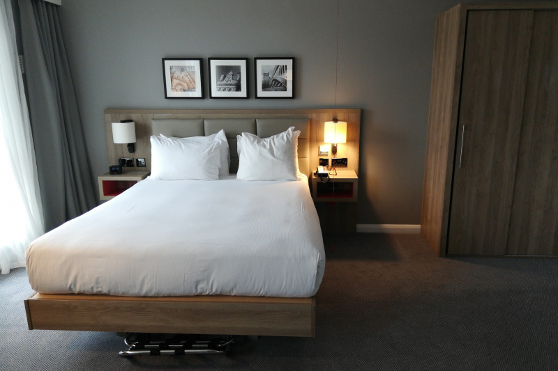 Wide space around the bed.