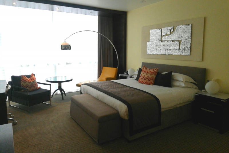 A guest room