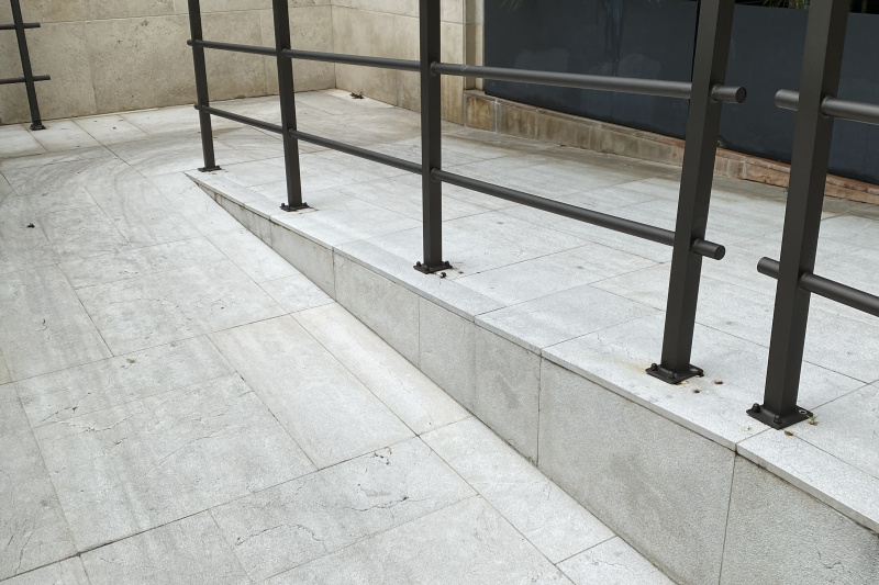 Entrance ramp