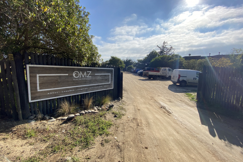 OMZ hotel and cabins parking lot