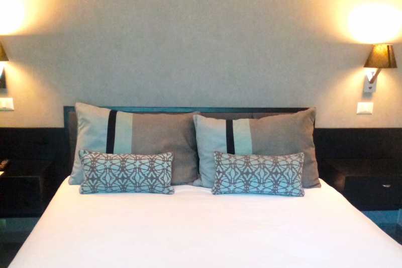Guestroom bed