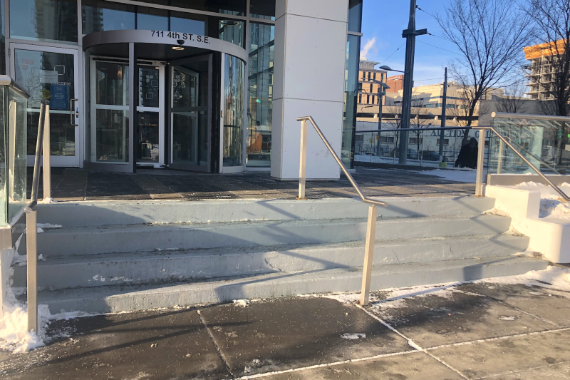 Entrance stairs and handrail