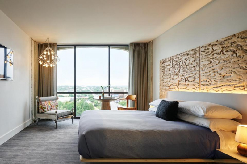 An accessible guest room