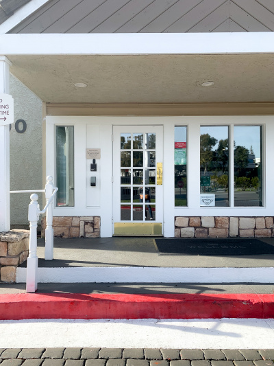 The entrance to the hotel