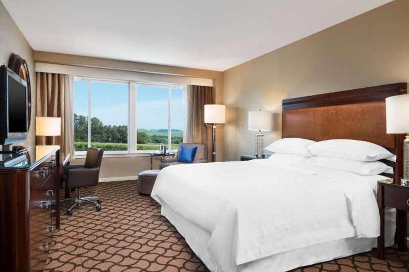 An accessible guest room