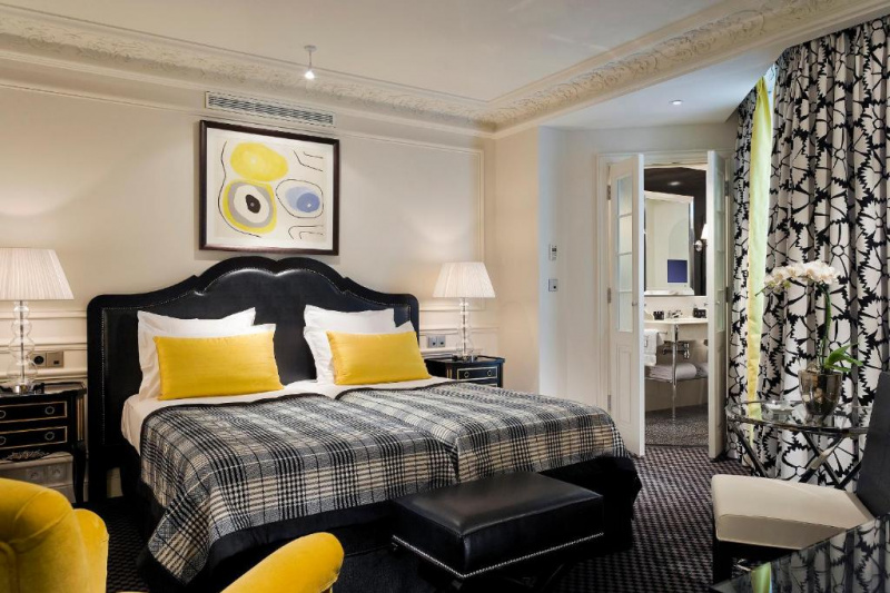 An accessible guest room