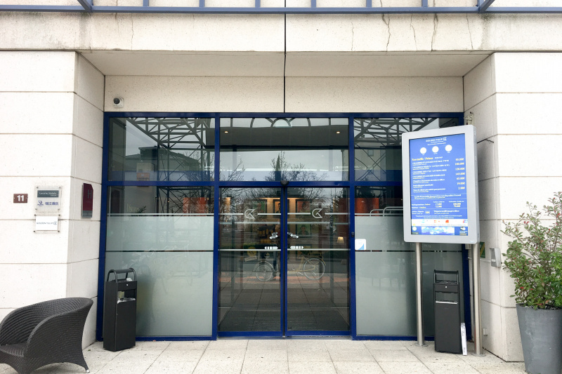Hotel entrance with automatic doors