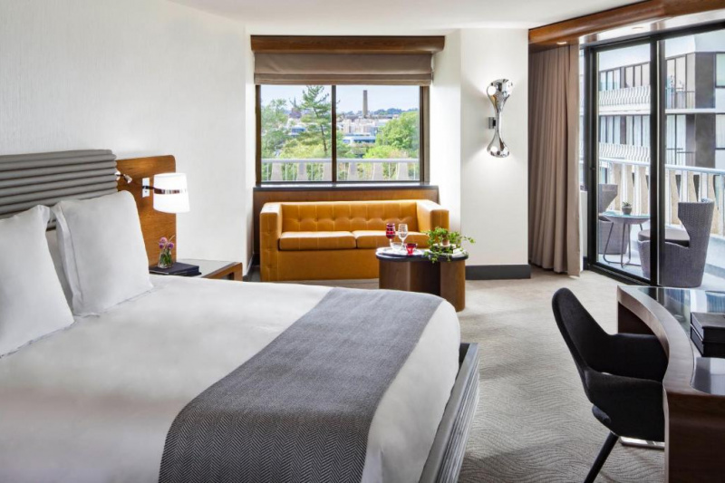 Guestroom with modern decor
