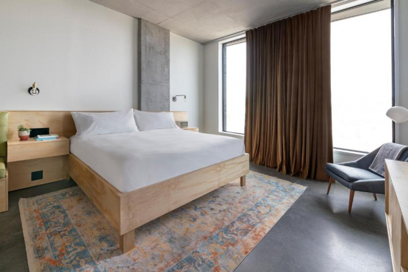 Guest Room Bed