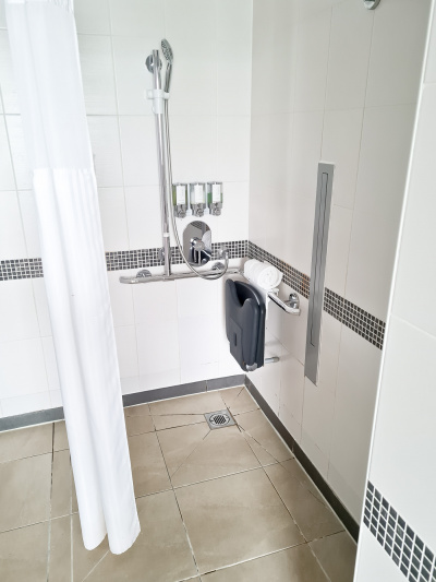 Roll-in shower