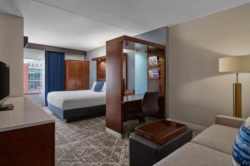 A Standard King Suite