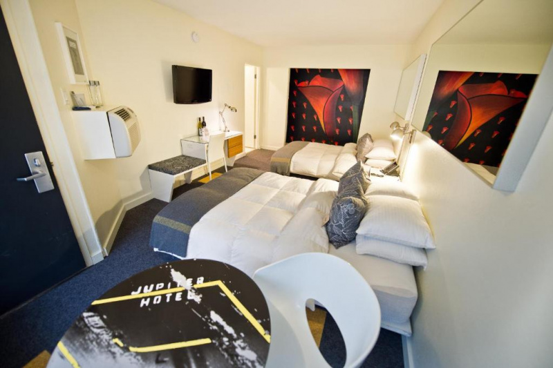 The Entourage Double Room