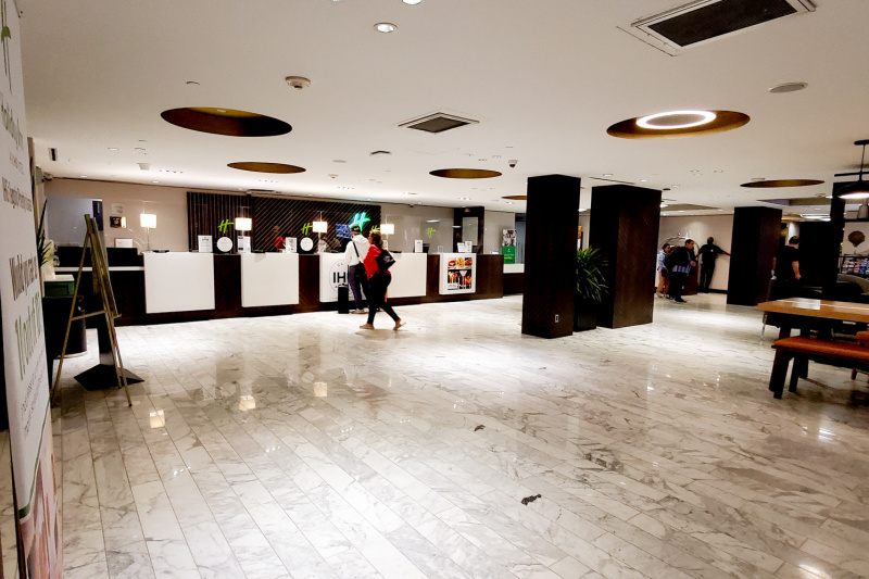 The spacious hotel lobby has a smooth parquet floor and step-free access to the reception desk.