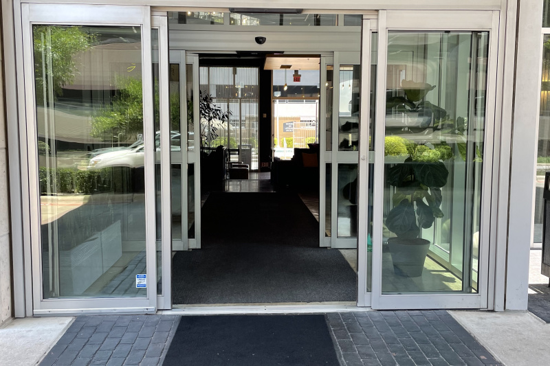 The hotel has step-free entry through automatic sliding doors.