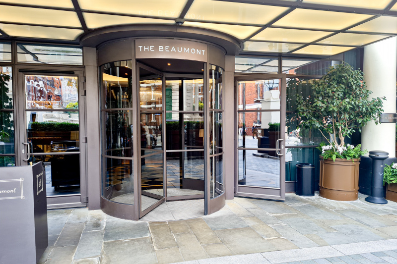 Access to the hotel is through a revolving door. The area is step-free. There are manual, glass doors to either side of the revolving door.