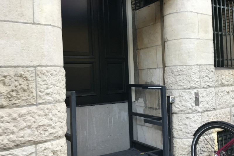 There is a chairlift access to the hotel, from the sidewalk.