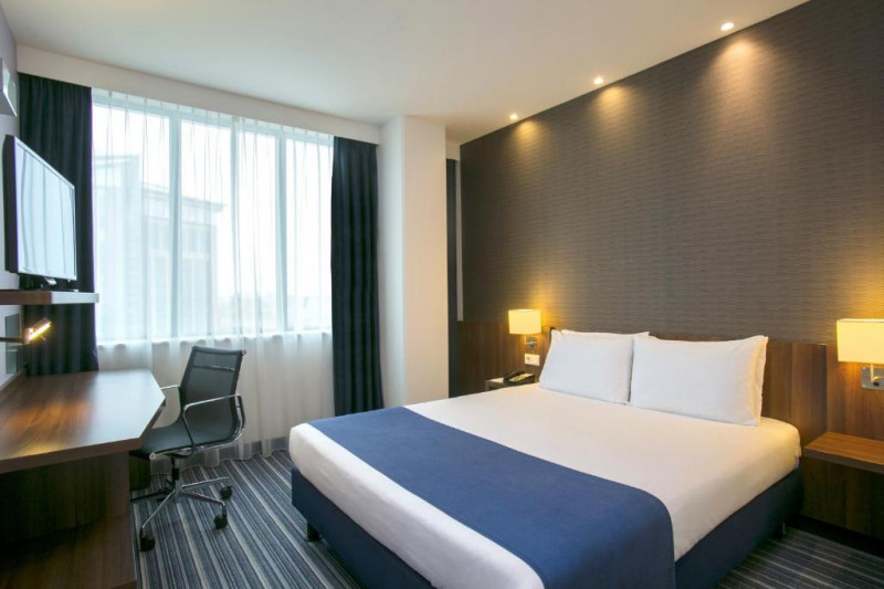 Holiday Inn Express Amsterdam - South, an IHG Hotel
