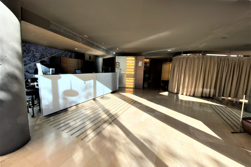 B Hotel