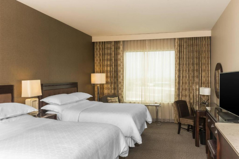 Sheraton Mesa Hotel at Wrigleyville West