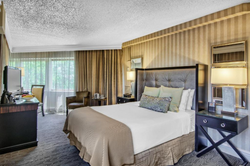 Omni Charlottesville Hotel