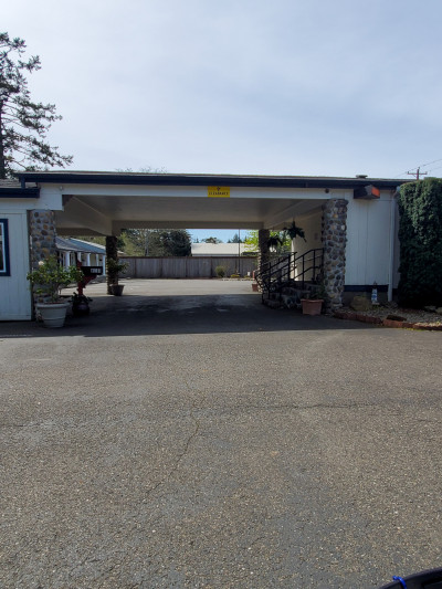 Ocean Breeze Motel