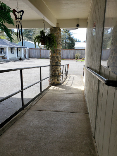 Ocean Breeze Motel