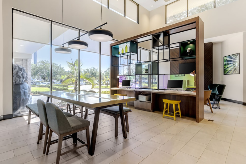 Lobby lounge
