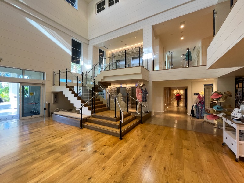 02. Lobby