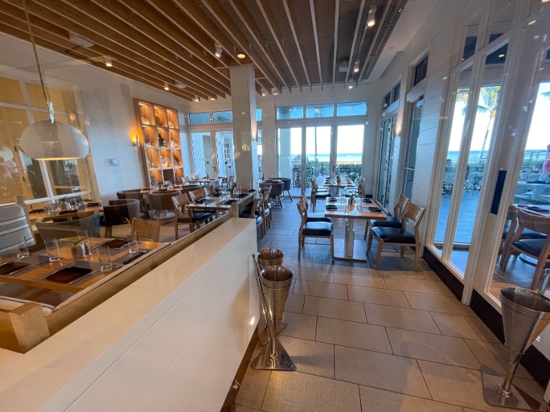 04. Restaurant