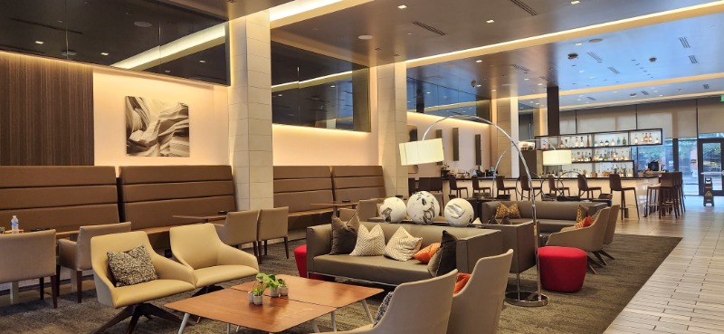 03. Lobby