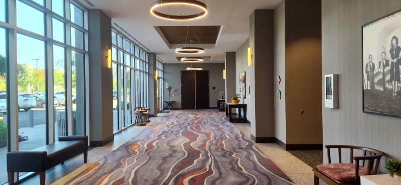 04. Lobby
