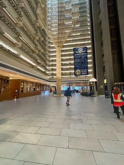03. Lobby