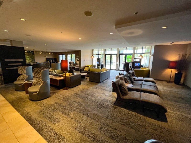 03. Lobby